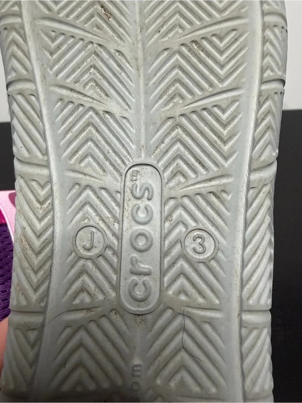 CROCS slip design